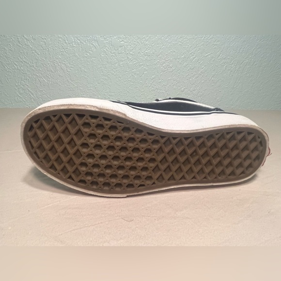 VANS Sk8-Hi Sneakers GUC Black & White Kids Size 3/Women’s Size 4.5 - Picture 10 of 15